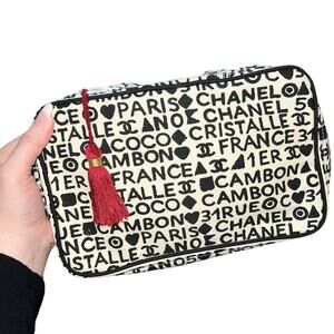 VTG Chanel Coco Cristalle Black & White Logo Zip Makeup Cosmetic Vanity Case Bag